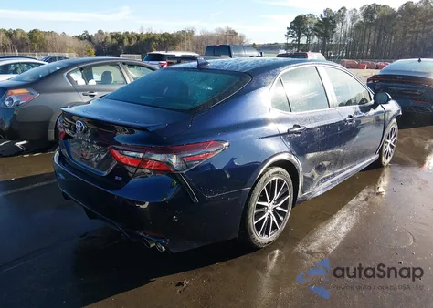 2022 Toyota Camry Se z USA, uszkodzony, nr VIN 4T1S11AK5NU664625